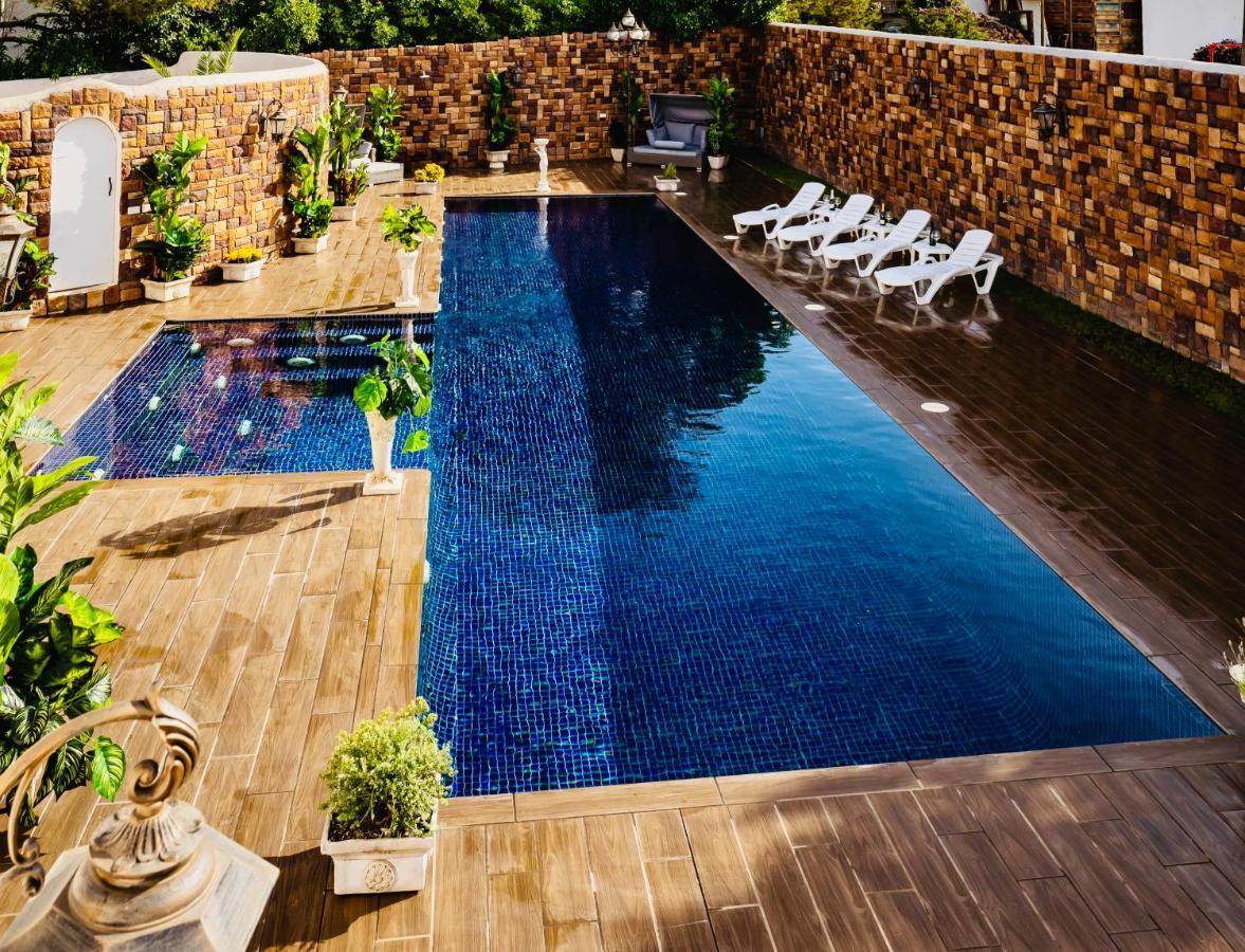 Ocean Suites Sant Antoni de Portmany Zewnętrze zdjęcie