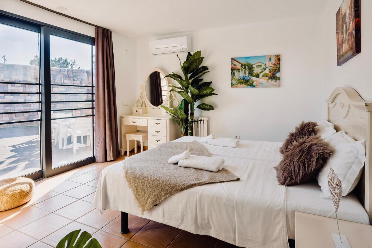 Ocean Suites Sant Antoni de Portmany Zewnętrze zdjęcie
